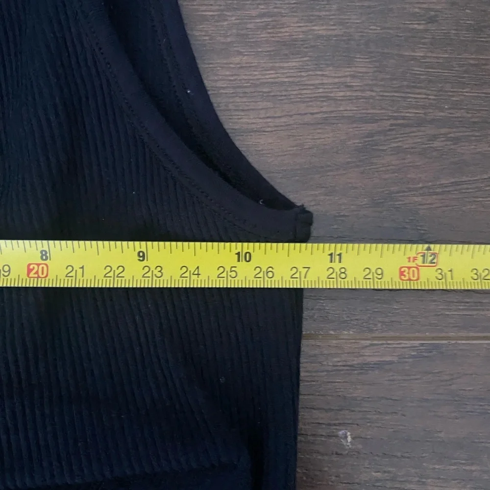 2/$15 Garage Black Sleeveless Crop Tank Top XS - Picture 5 of 7